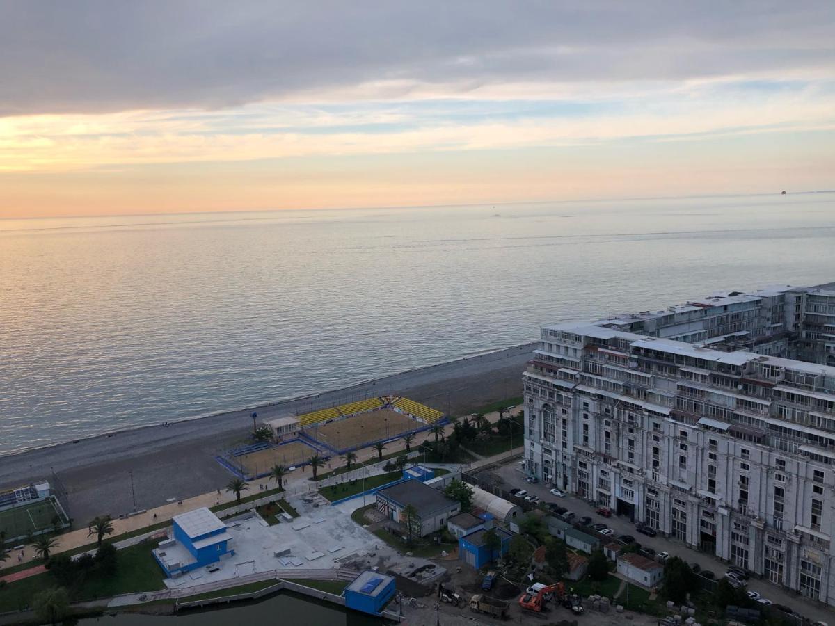 Black Sea VI Dari Apartments Батуми Экстерьер фото