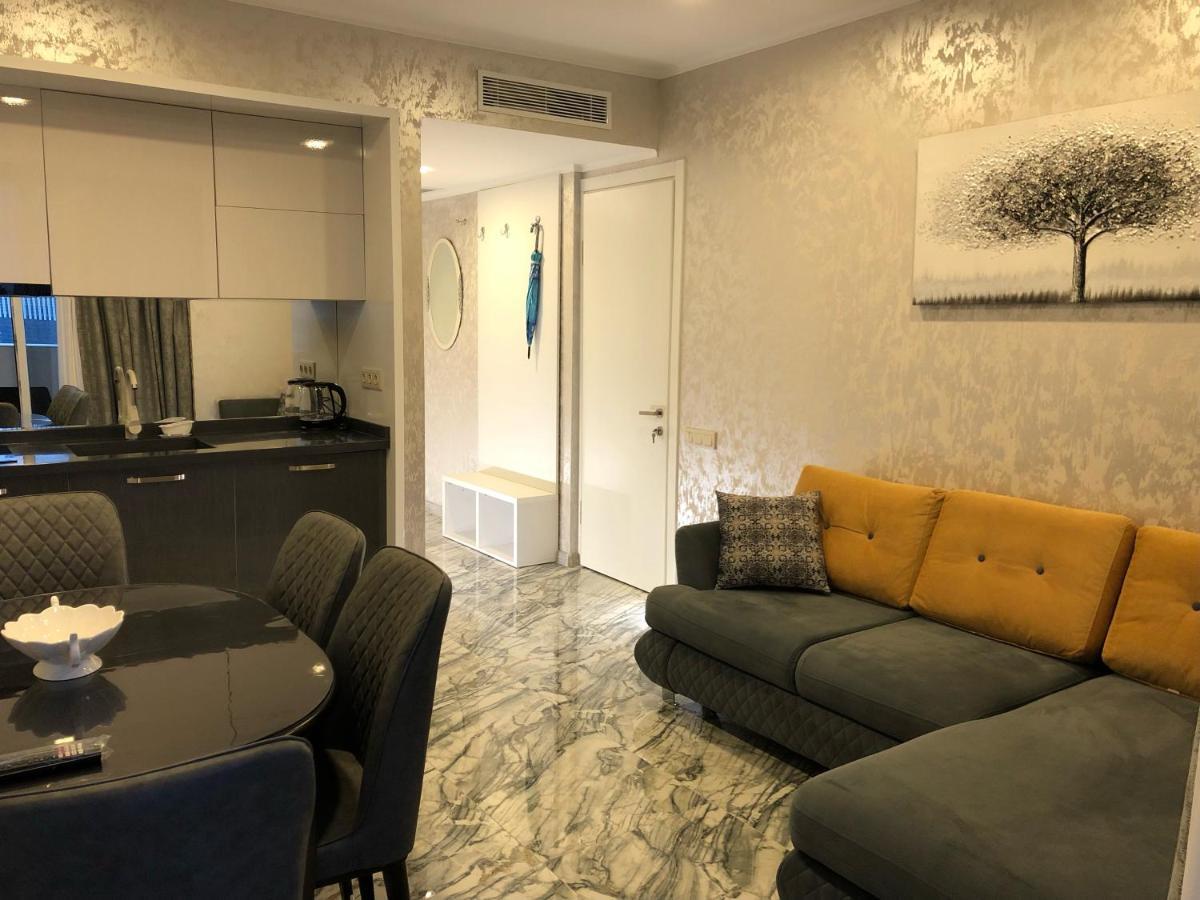 Black Sea VI Dari Apartments Батуми Экстерьер фото