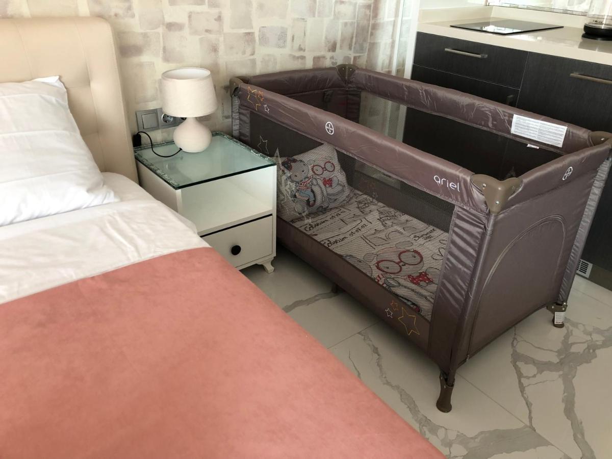 Black Sea VI Dari Apartments Батуми Экстерьер фото