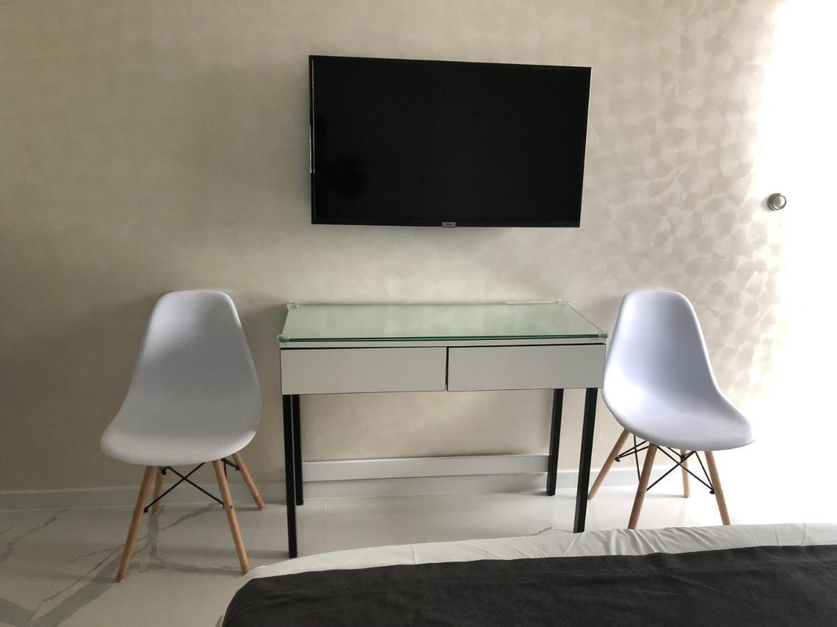 Black Sea VI Dari Apartments Батуми Экстерьер фото