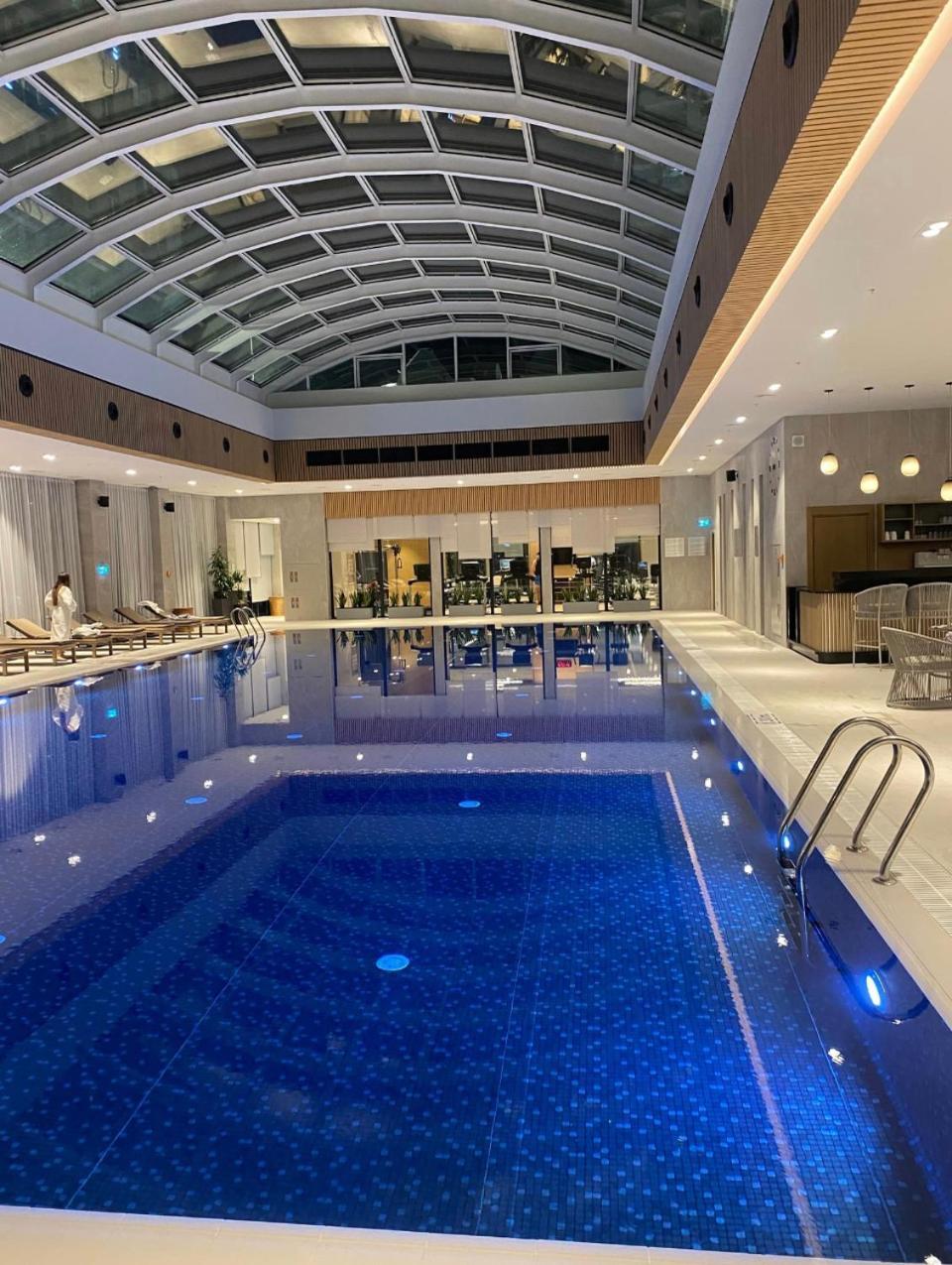 Black Sea VI Dari Apartments Батуми Экстерьер фото